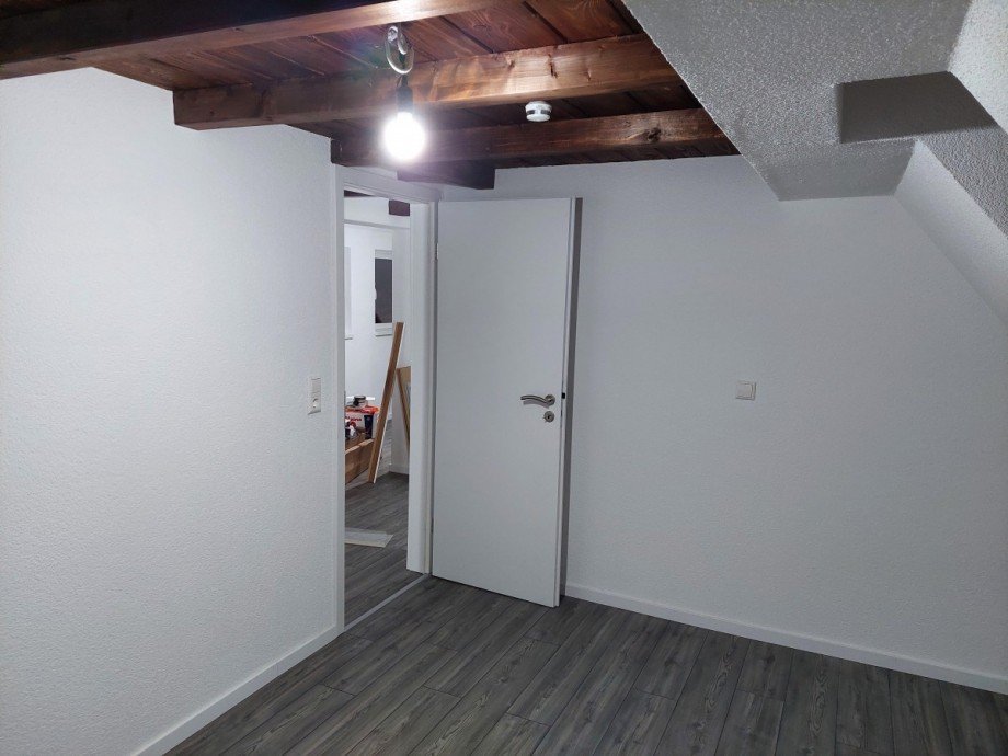 Wohnen Zugang Zimmer Dachgeschosswohnung Welzheim