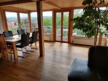 Einfamilienhaus mit herrlichem Garten *Einfam.-Haus in sonniger Halbh�henlage! Liebevoll angelegter Garten!