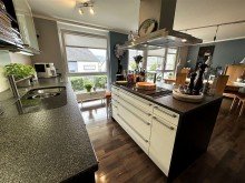Familientreffpunkt! Schickes Haus in sonniger Wohnlage! Inkl. Einbauk�che, Garage u. Sauna!