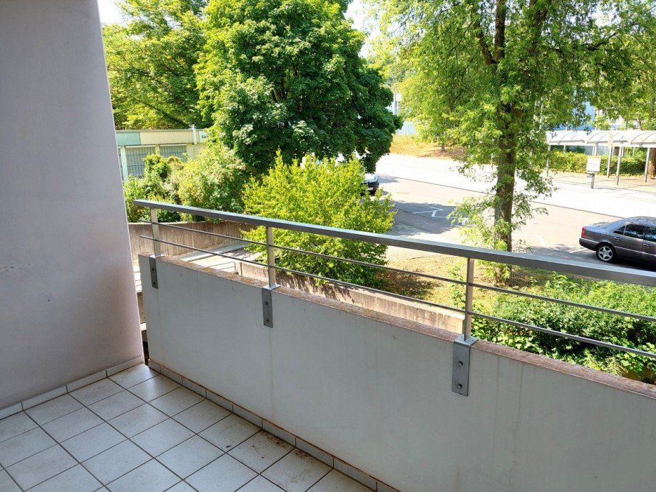 Balkon mit Blick ins gr�ne Wohnung Schorndorf