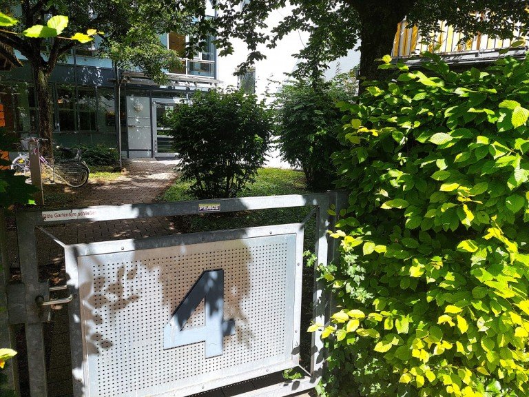 Eingangsbereich Schorndorf Wohnung Vermietet! Senioren-Wohnung mit Balkon! Park-/Schlo�blick! -Betreuungsangebot-