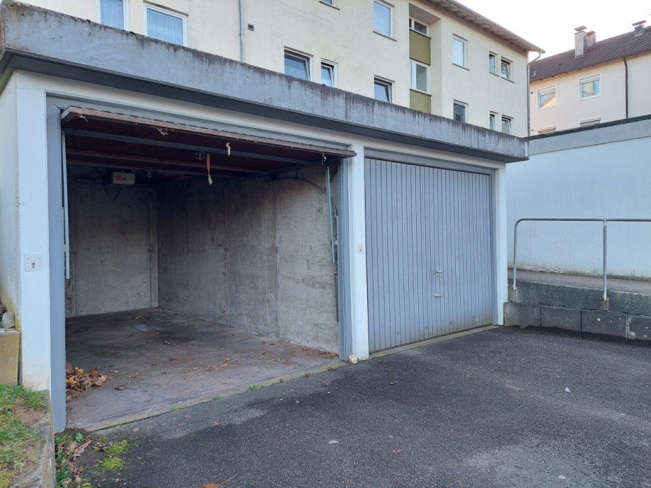 Zwei Garagen Haus Backnang