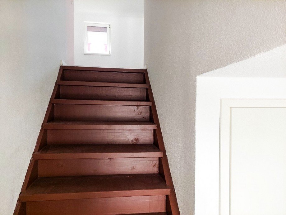 Treppenaufgang in der DG-Wohnung Dachgeschosswohnung Welzheim