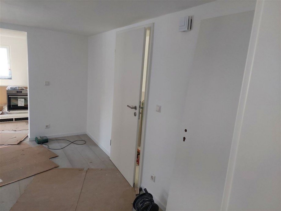 Eingangsbereich Durchgangszimmer Etagenwohnung Welzheim