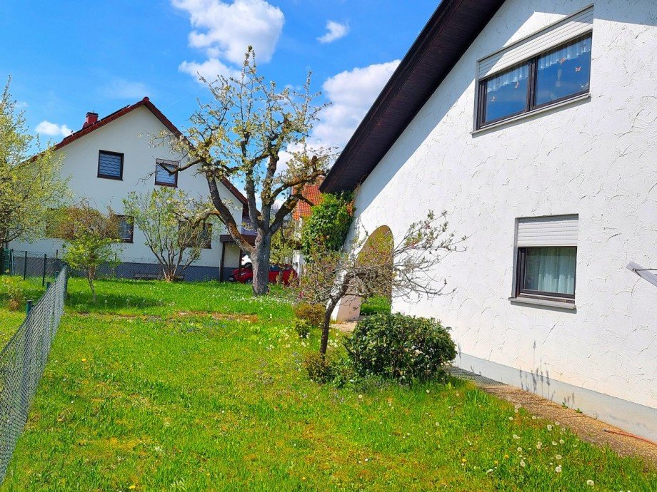 Garten Ostseite Einfamilienhaus Adelberg