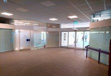 Zugang in Gewerbeanlage Zwei Sportsbars mit Spielautomaten/Billard u. Imbi�