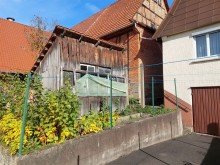 Bauernhaus *Gleich einziehen!* Ehem. Bauernhaus, 5 Zi., DG ausbauf�hig! Gew�lbekeller u. ehem. Stall!