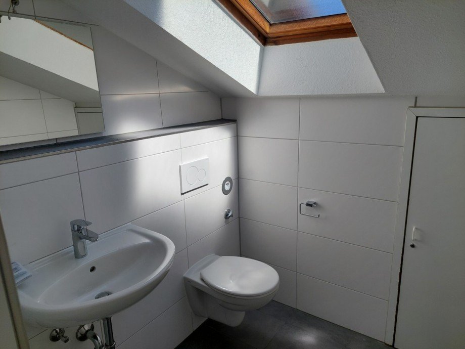 Duschbad mit WC/Fenster Wohnung Schorndorf