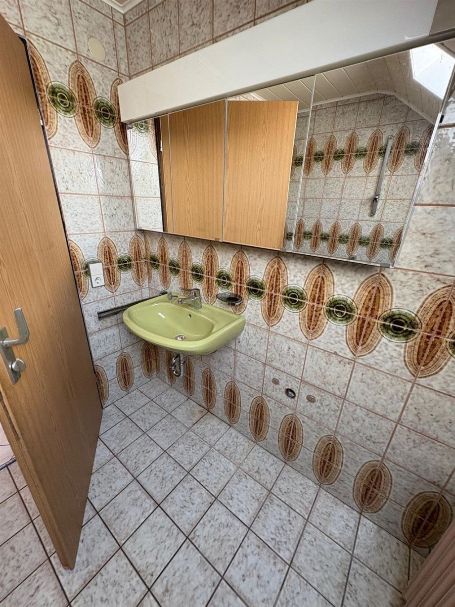 DG-Bad Zweifamilienhaus Rudersberg