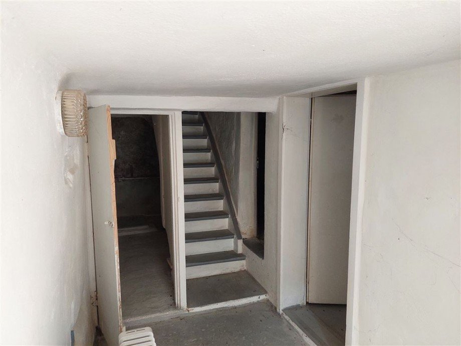 Haus-Raumh�he ca. 1,80m Grundst�ck Schorndorf