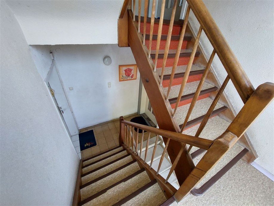 Vollholztreppe Mehrfamilienhaus Lorch , W�rtt