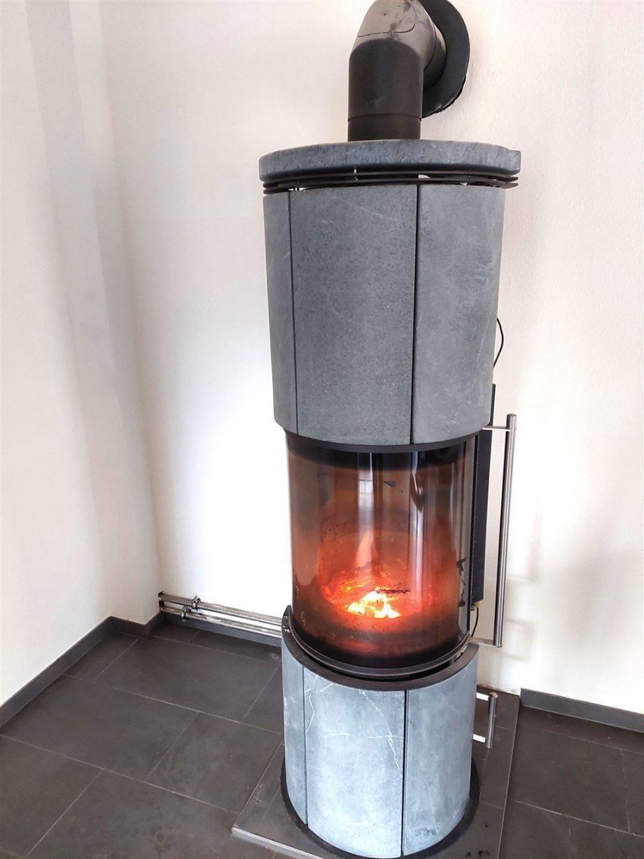 Gem�tliche Kamin�fen im EG und OG Einfamilienhaus Rudersberg , W�rtt