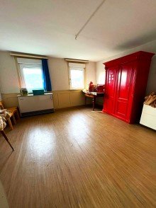 Zimmer *Gleich einziehen!* Ehem. Bauernhaus, 5 Zi., DG ausbauf�hig! Gew�lbekeller u. ehem. Stall!