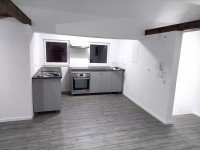 Bild (d31775f60961e1468b233205ef9c037a): *Schickes 3 Zi.-DG-Nest inkl. Einbauk�che!* Erstbezug!